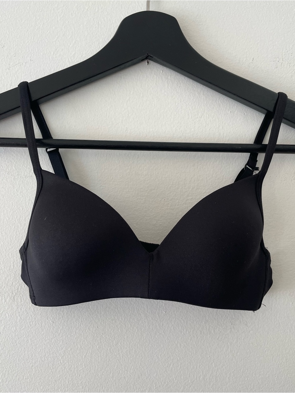 Calvin Klein Softie Seamless Molded Bra Size 30A